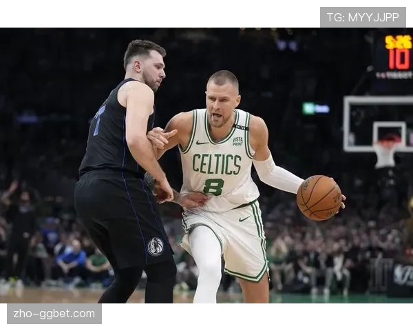 凯尔特人无限换防锁死莫兰特 波神护框威慑形成立体防守网